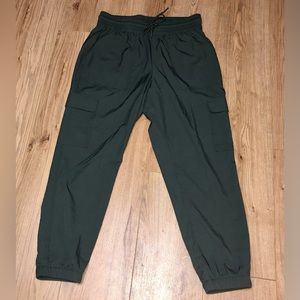 NWOT Old Navy Stretchtech Joggers